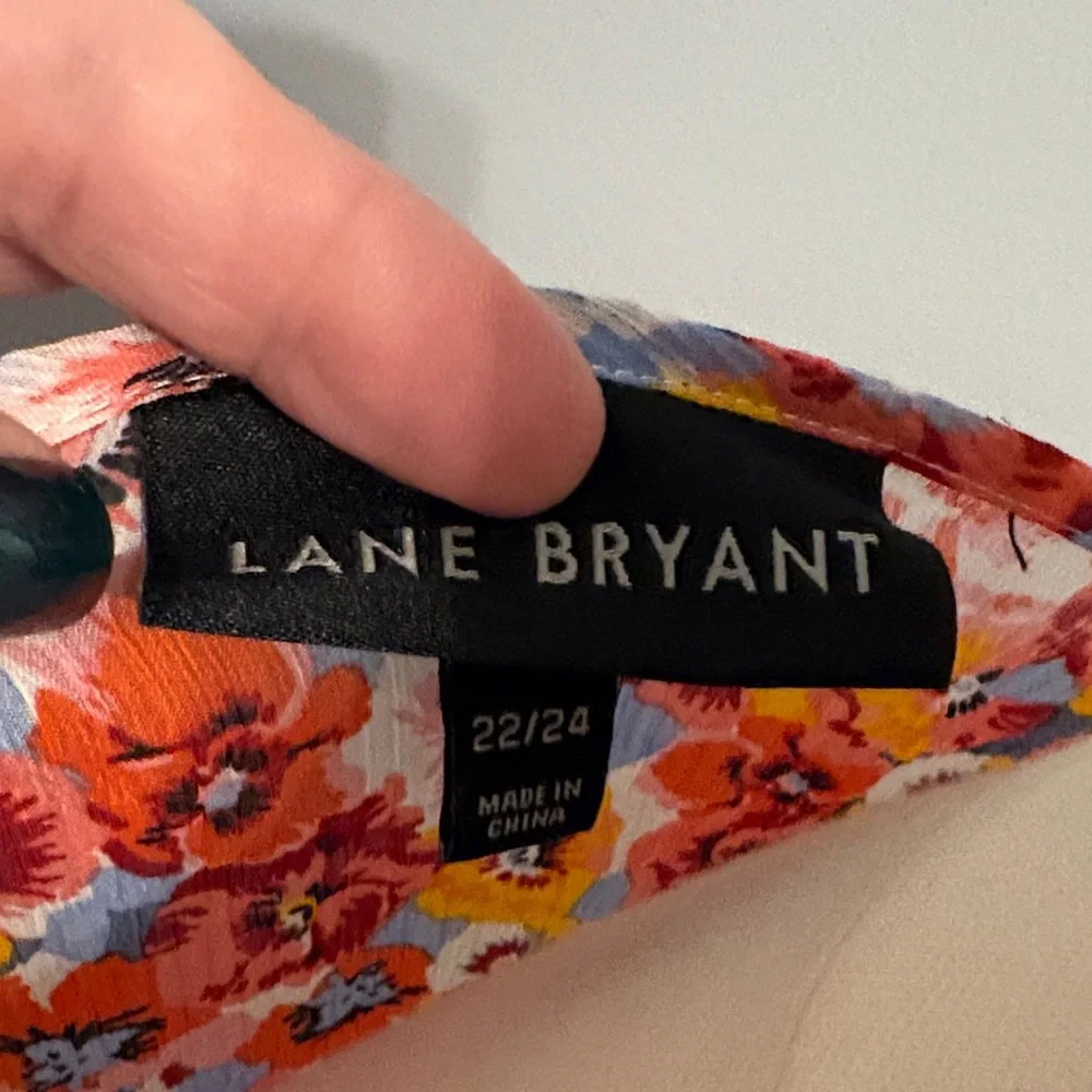 Lane Bryant Floral V-Neck Tunic Top in Red, Pink, Yellow and Cream - Picture 2 of 6